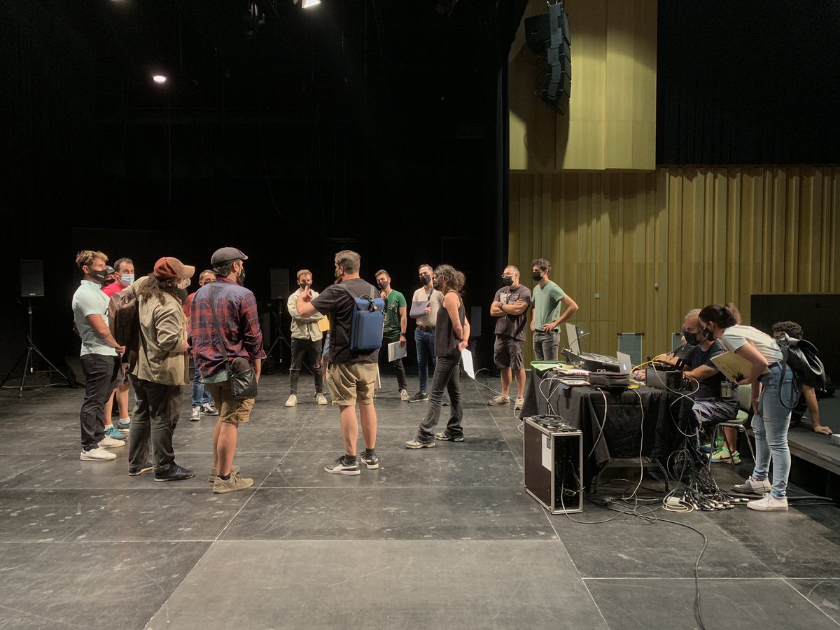fimagmagia's tweet photo. 🤩Ja els tenim aquí!
⭐️Benvinguda dels mags participants a la jornada de demà de #FIMAGPRO a l'@EspaiTer, i als qui també podreu veure durant aquest cap de setmana de #FIMAG21.
🎟 - 🎩 - ℹ️: https://t.co/lK3EcE7zqd
#magiasegura #magia #CulturaSegura https://t.co/wkMOWQ6JcV