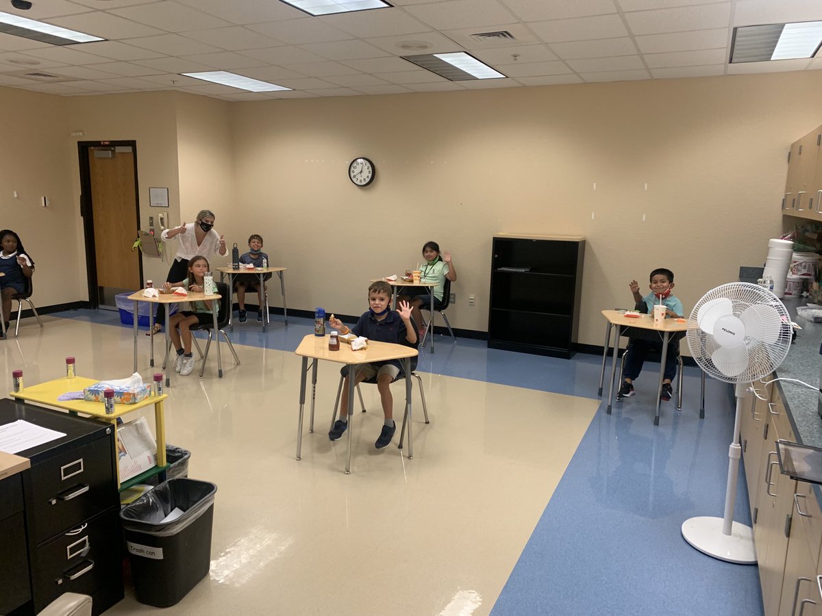 Mrs. Sanchez tweet media