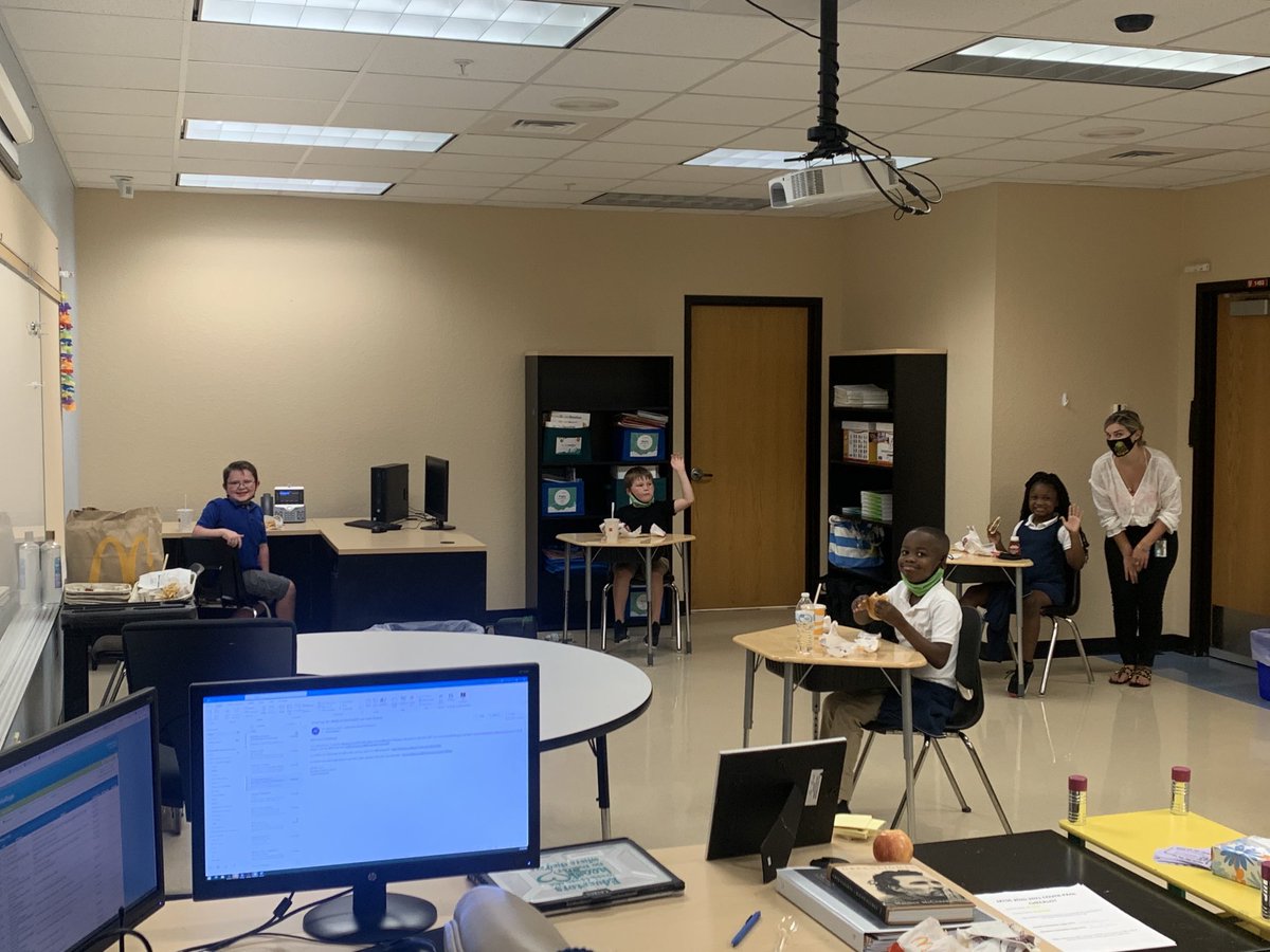 Mrs. Sanchez tweet media