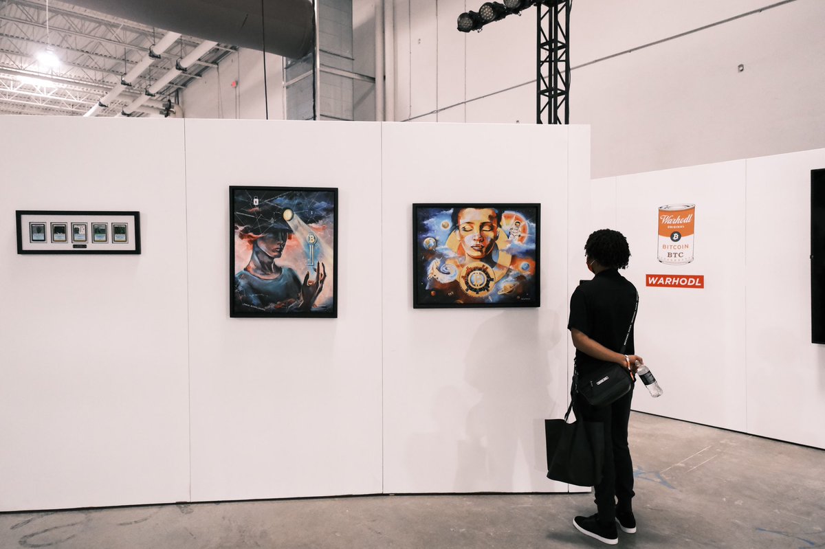 0xtimothylie's tweet photo. Found @ArtbyNelly work on @TheBitcoinConf 👀😍 https://t.co/OKRsmdNhxA