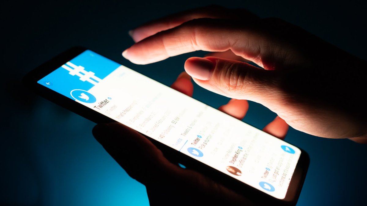 CheckerboardWeb's tweet photo. For the first time, full-screen ads arrive on Twitter in the form of Fleet ads https://t.co/wateCPOSjw https://t.co/pDcP4kxaqw