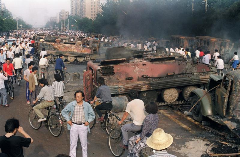 emilylhw0722's tweet photo. I hope someone may concern about this, today is 4 June. Throwback to #4June1989 the #TiananmenSquareMassacre happened. CCP China killed their own people because they protest for injustice in the government.

Yet CCP claims that they did NOT killed anyone 🤬

#CCPLiedPeopleDied https://t.co/jKaZA6NE9n