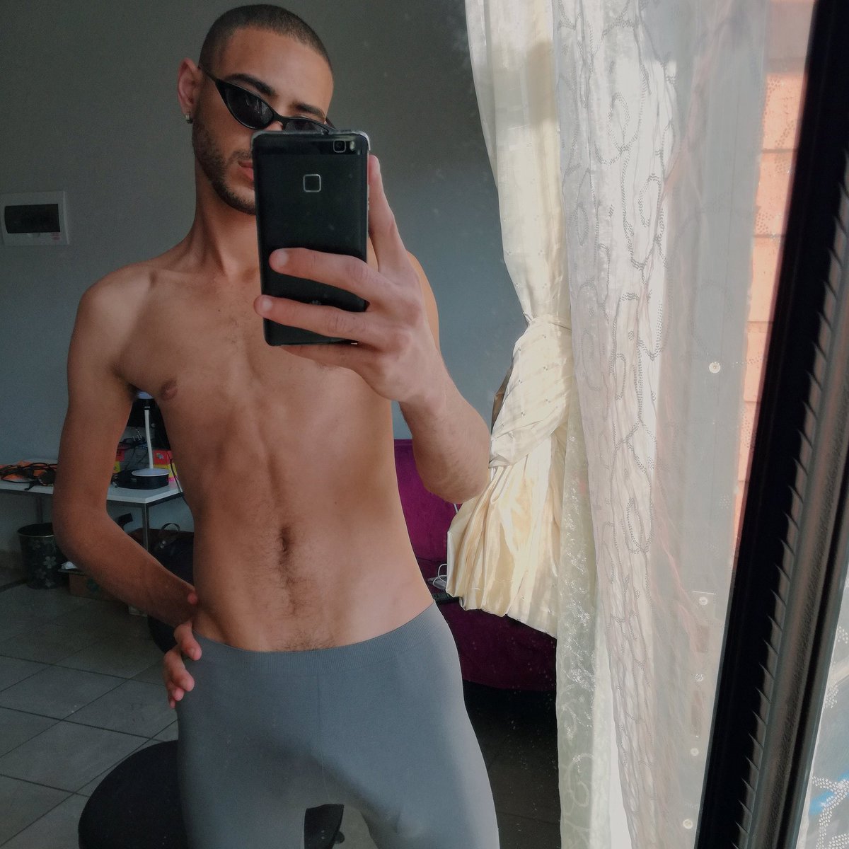 deepurrr_'s tweet photo. Rt for a surprise in your dms. https://t.co/DX7pOzTVSQ