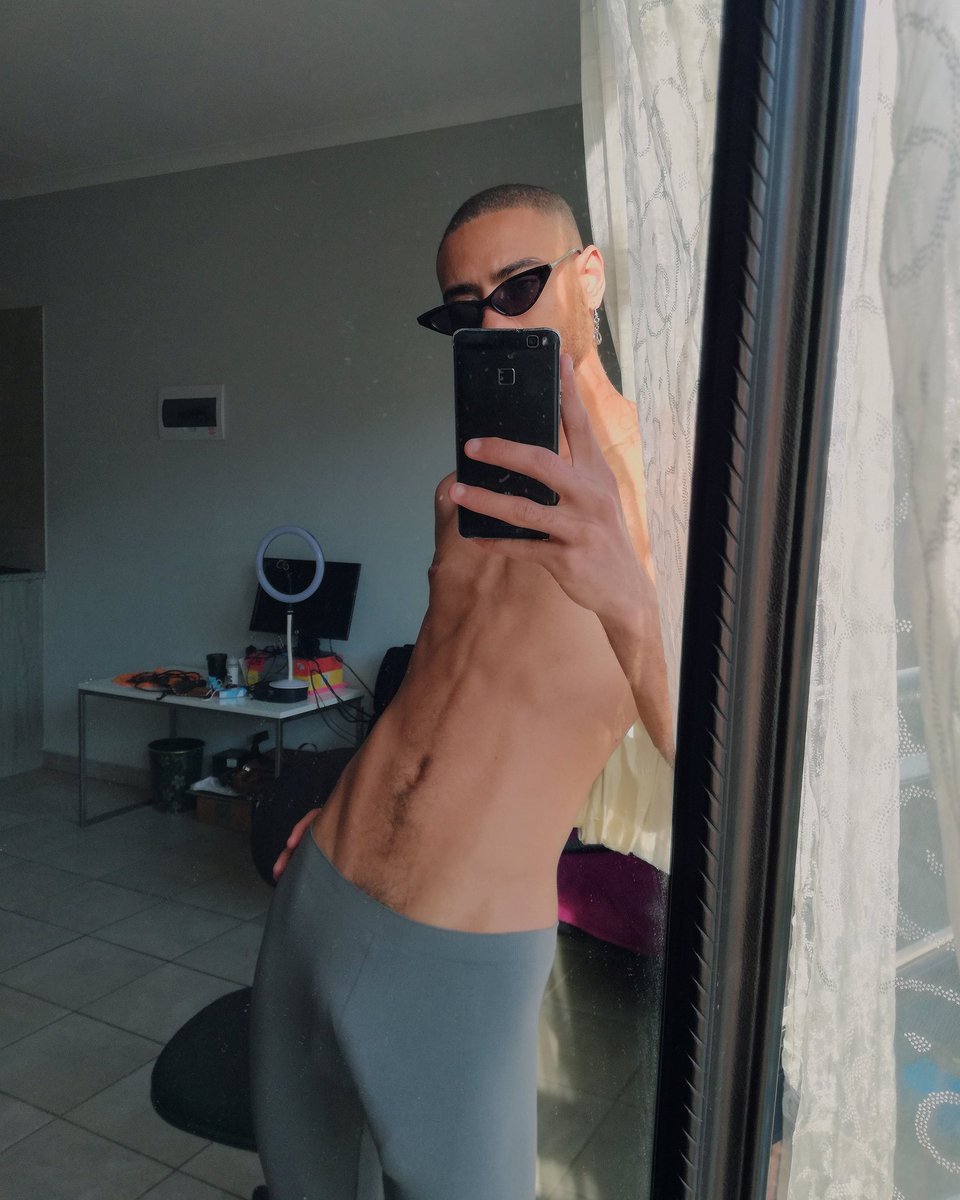 deepurrr_'s tweet photo. Rt for a surprise in your dms. https://t.co/DX7pOzTVSQ