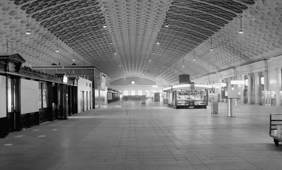 USRC (@usrcdc) on Twitter photo #tbt to this photo of the historic Train Concourse (now Retail Concourse) in 1968. Some of the door frames in the original ticket gate, which you see to the left, can still be found in the Claytor Concourse today. (Photo courtesy of <a href="/librarycongress/">Library of Congress</a>.) #unionstation #tbt to this photo of the historic Train Concourse (now Retail Concourse) in 1968. Some of the door frames in the original ticket gate, which you see to the left, can still be found in the Claytor Concourse today. (Photo courtesy of <a href="/librarycongress/">Library of Congress</a>.) #unionstation