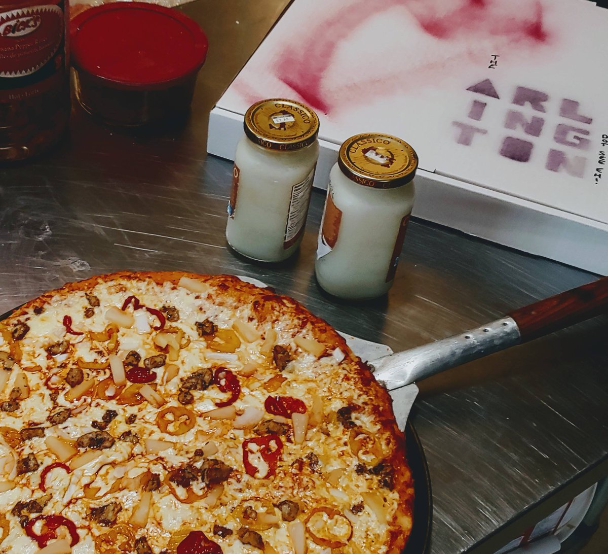 The perfect night in! A delicious pizza with a homemade crust and only fresh ingredients. Add a couple of piña coladas and we've got movie night covered! Schedule your night in for pick-up any time of day. We love advanced notice. Open Thursday to Sunday 5-10pm. #PurplePalace