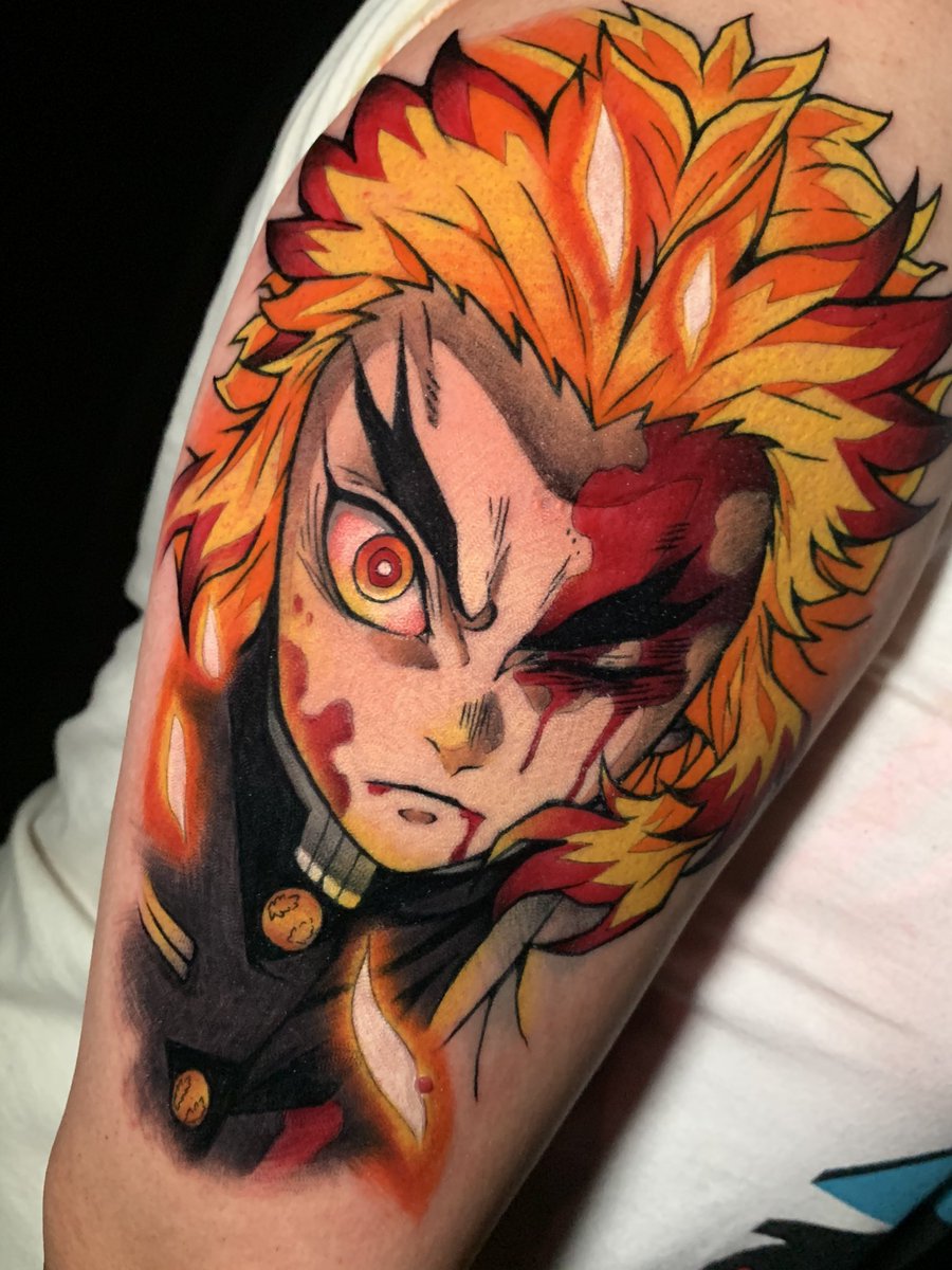 seracktattoo's tweet photo. @Arashistar @Puddingcess__ @rocKo_roll Llego un poco tarde jeje, casi no uso tuitah pero estos son los dos rengoku que he hecho, el más reciente lo subo hoy jajaja si te late mi trabajo mándame un dm por ig pronto iré de nuevo a cdmx, saludos y muchas gracias @rocKo_roll 👊🏻🔥 https://t.co/0yyPdSArCW