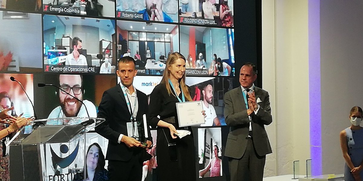 PremiosFortius's tweet photo. Y el mejor Agente de recobro es... Luis Miguel de las Casas @gkonecta Premiazo merecidísimo 👏👏👏 https://t.co/uGGP3NkPB4