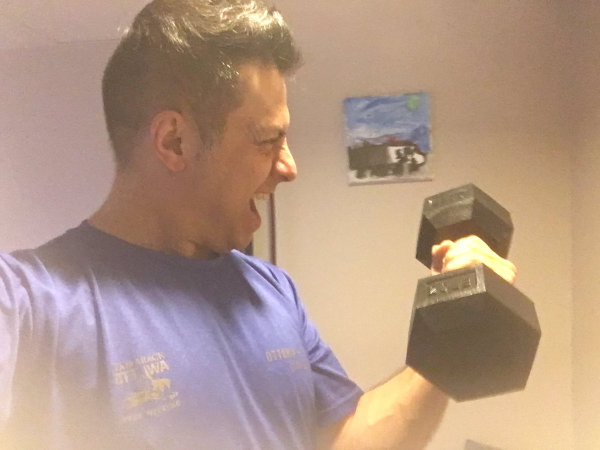 Might be a gloomy wet day outside but I continued to prep and train for the big race against <a href="/VancityReynolds/">Ryan Reynolds</a> #cheobbq5k <a href="/cheobbq/">CHEO BBQ</a> I added weight training to help me become faster.... cheering 📣 myself on here! #cheo