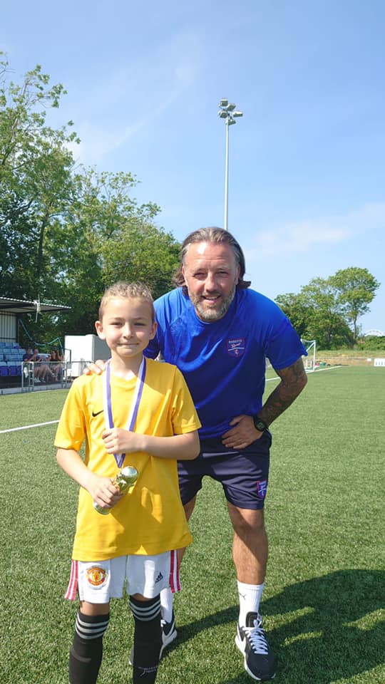 Margate_YouthFC's tweet image. Half Term Soccer School at @margate_fc - DONE!

An amazing three days at Hartsdown Park, thank you to all those who attended and a massive thank you to all our coaches. 

A selection of photos from today, with 1st Team Manager Jay Saunders. 

#BestInField #TimeForHeros
🔵⚪️⚽️🙌