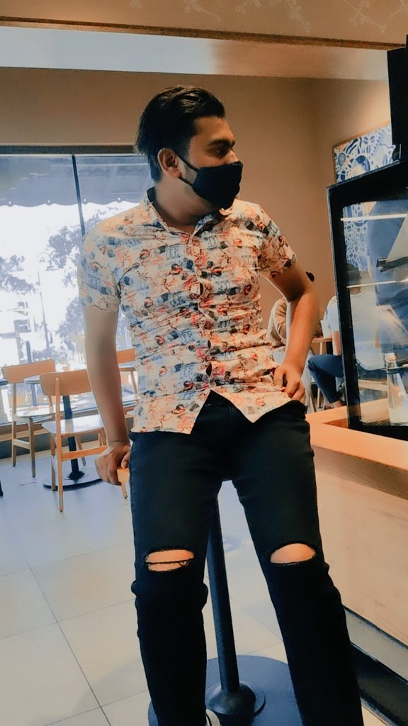KhawajaStephan's tweet photo. 😘 https://t.co/9Sk9D4bwst