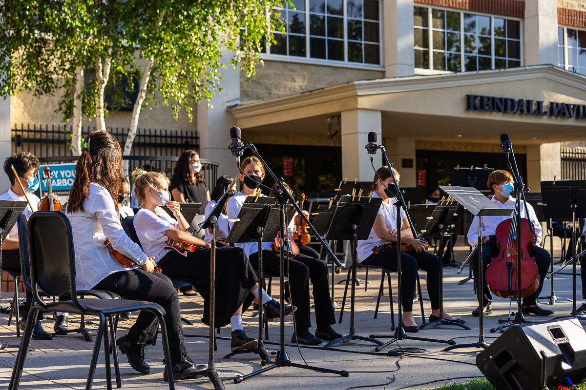 VCSCrusaders's tweet photo. Last night's MS/HS Concert on the Shield featuring Band, Drumline, and Strings was phenomenal! We are so proud of these talented young performers!
_____
#VCSFamily #CRUNITED #VCSFineArts #VCSPerformingArts #VCSBand #VCSStrings #VCSDrumline 
(📸: Mr. Tom) https://t.co/rSOihIqtD0