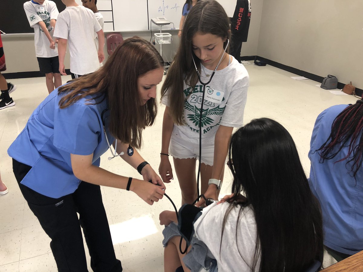 KISD_Academy's tweet photo. Without a doubt, this was one of the favorite stations of our 8th grade #KISDAcademyOwls during #KCAOrientation2021 at @KISD_Academy with @dsnowmann. https://t.co/3bEp5rIpvJ