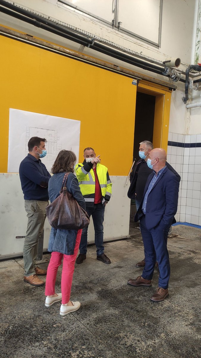 SMPPPC's tweet image. *AUDIERNE *🐟 Présentation à Michaël Quernez Président du Syndicat mixte en amont du conseil portuaire du projet de réaménagement de la criée : 1M€ de travaux portés par le concessionnaire @CCI_Quimper avec les aides de @SMPPPC et du #FEAMP @finistere_29 @regionbretagne