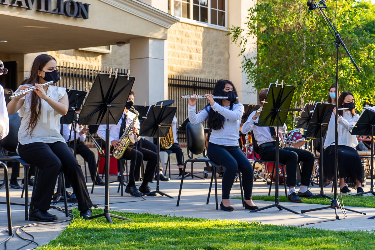 VCSCrusaders's tweet photo. Last night's MS/HS Concert on the Shield featuring Band, Drumline, and Strings was phenomenal! We are so proud of these talented young performers!
_____
#VCSFamily #CRUNITED #VCSFineArts #VCSPerformingArts #VCSBand #VCSStrings #VCSDrumline 
(📸: Mr. Tom) https://t.co/rSOihIqtD0