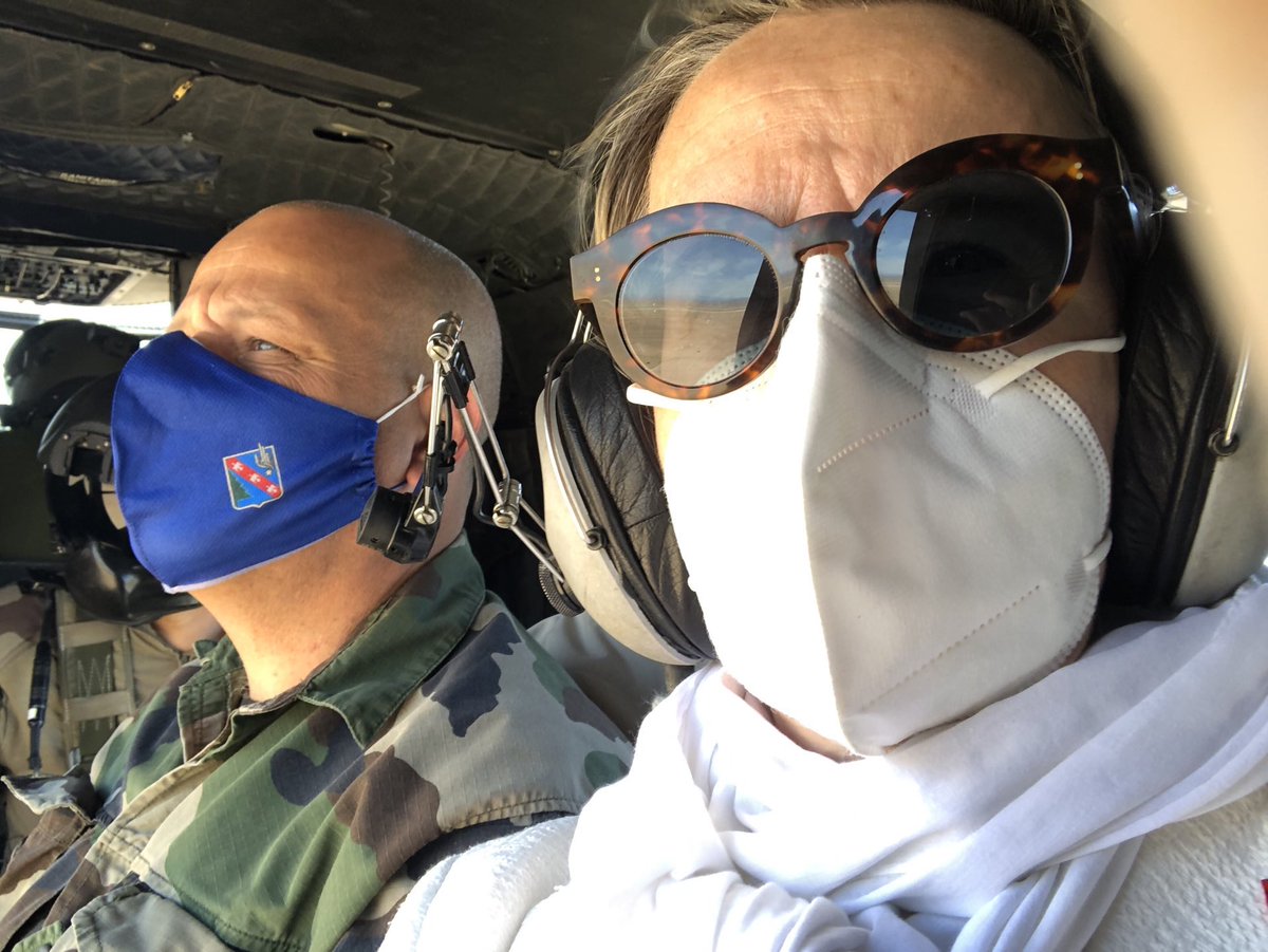 globalintel_'s tweet photo. 🔴 L’ambassadeur de #France au Maroc, @HeleneLeGal, participe au dernier jour de l’exercice militaire conjoint entre les @FAR_MAROC et l’@armeedeterre française baptisé
#ALATFAR2021 dans le secteur
opérationnel de #SAGHRO #Ouarzazate @EtatMajorFR @MarocDiplomatie @Armees_Gouv https://t.co/nOoPATwasm