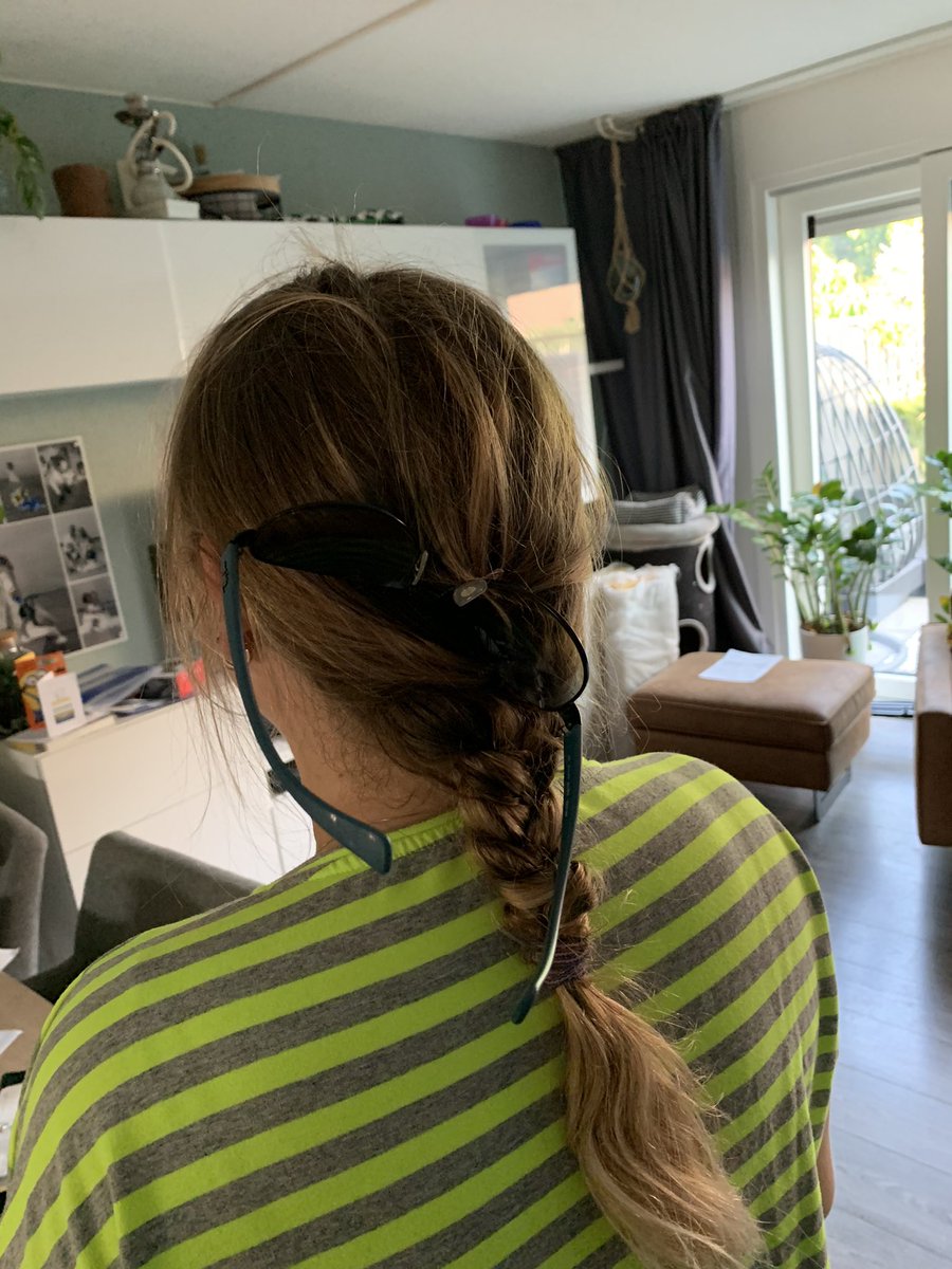 Stieffie's tweet photo. Serieus?!
#vrouwen #howhardcoulditbe #faal https://t.co/E3kegRxLRM