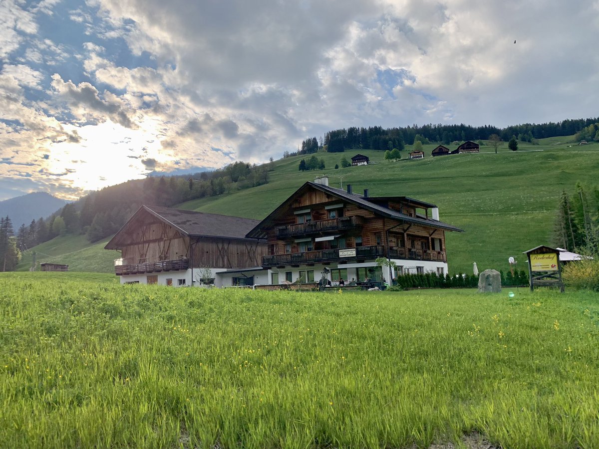 ดูวิวขับรถใน South Tirol, Italy คือ แบบ สวยไปหมดทุกมุม