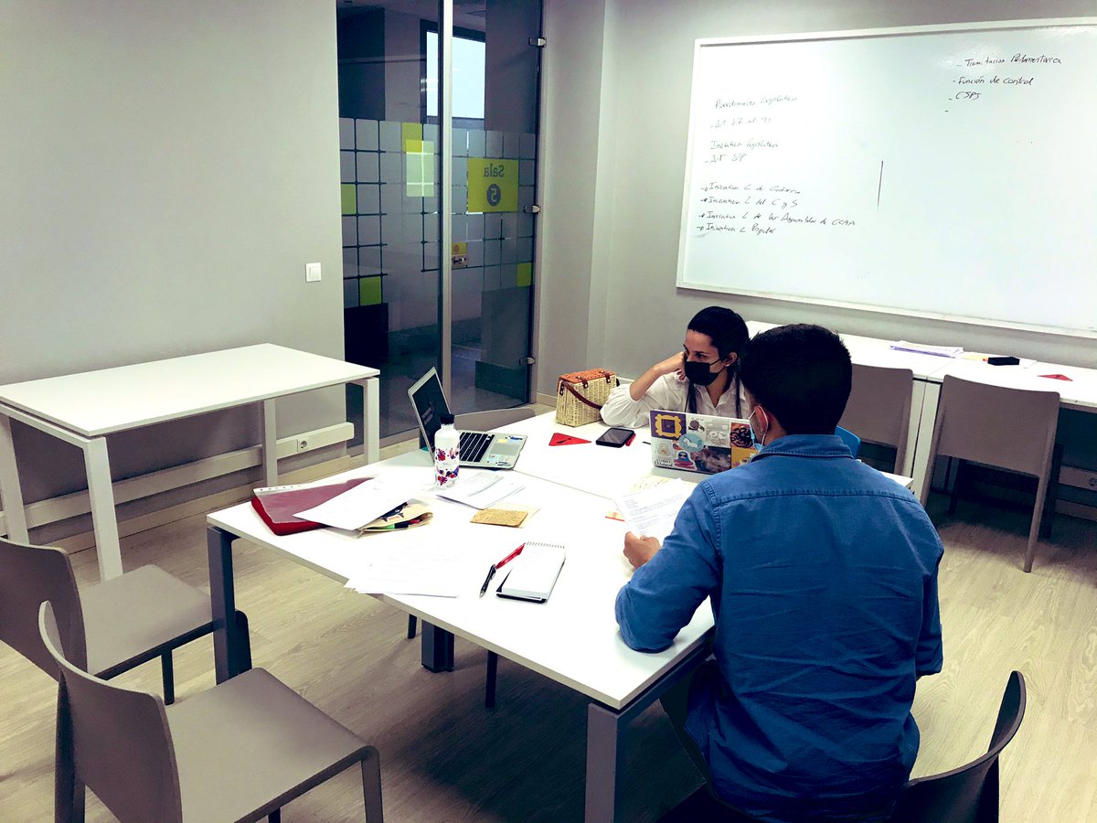 virginiacasado's tweet photo. Back to the uni. TFM time 📑🧐📖 https://t.co/oSGOBIJPJk