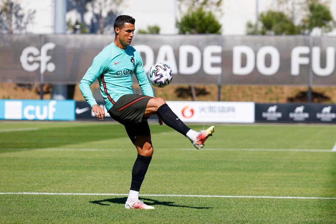 Cristiano's tweet image. 🇵🇹 #VamosComTudo