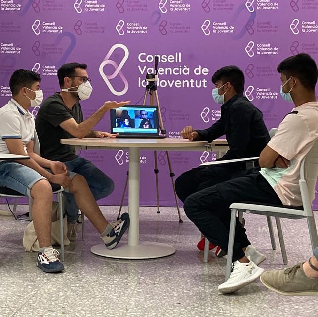 Hace unas semanas, los chicos del Piso Don Bosco de Burriana estuvimos en el <a href="/ConsellJove/">Consell Valencià de la Joventut</a> poniendo en valor nuestros derechos como jovenes migrantes y comprometiéndonos a ser parte del cambio que queremos del mundo #PisoDBBurriana #FisatBurriana