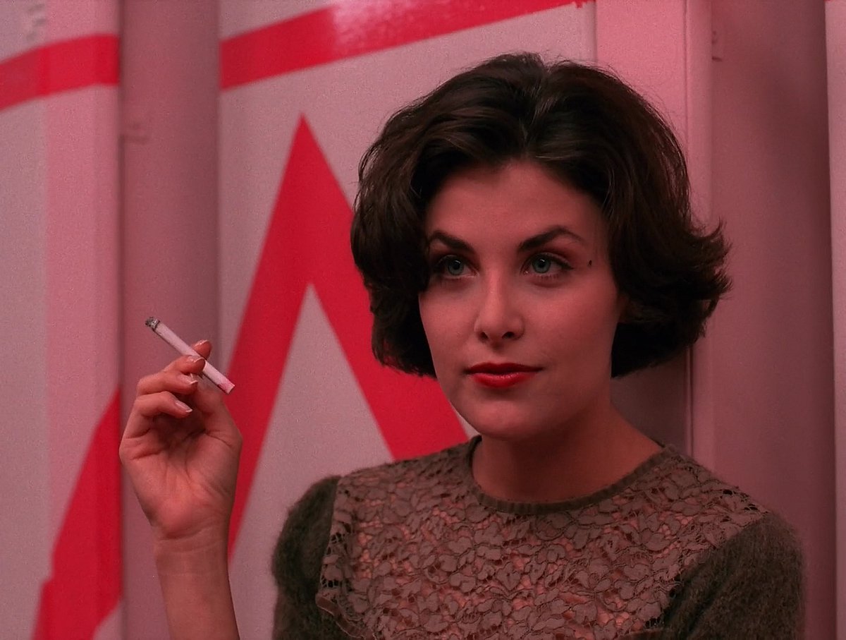 BlackLCult's tweet photo. Audrey Horne. https://t.co/upflTw0E8a