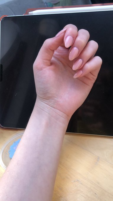 Got my nails done today for a big shoot this weekend. Any finsubs around? Lmao https://t.co/IEoZfCbk<a href="/tag/perfecteplaatje"class="tags"><span>#perfecteplaatje</span></a>