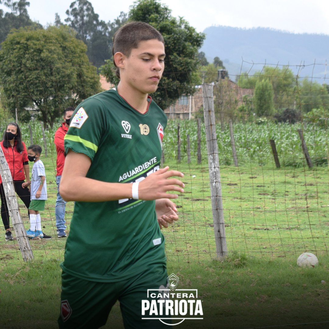 CanteraPatriota's tweet photo. 🔴🟢#SomosPatriotas #CanteraPatriota⚽ https://t.co/8WgcvRg1pk