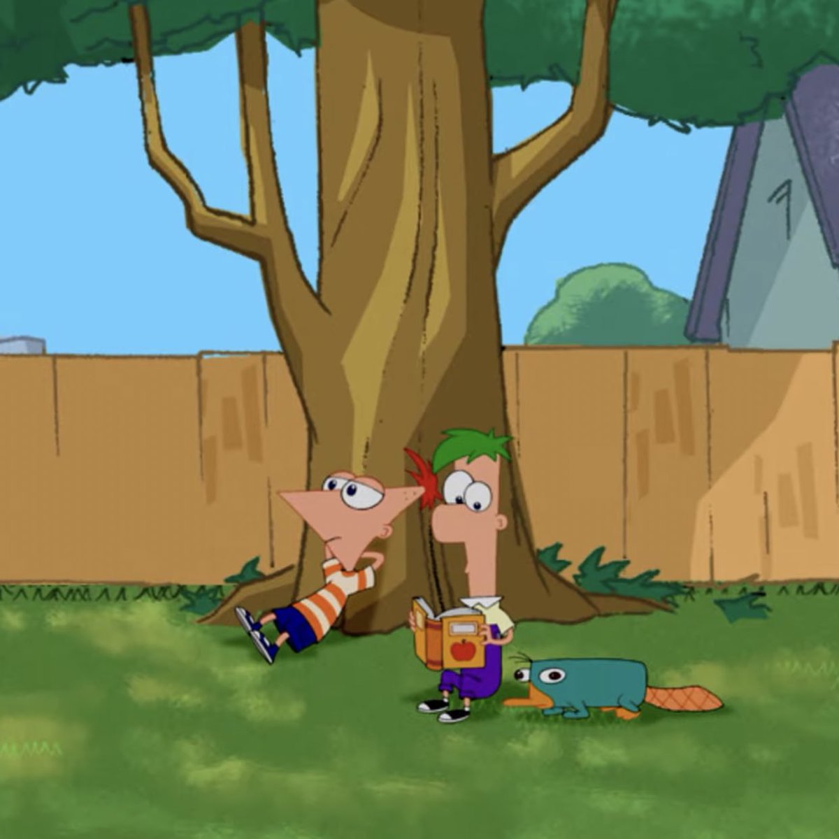 HOY PHINEAS Y FERB COMIENZAN SUS VACACIONES.