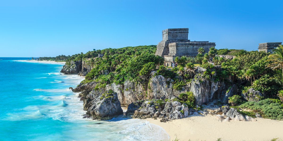 CruiseNorwegian's tweet photo. Explore the clear blue waters of The Caribbean in style aboard Norwegian Prima. 🏝️ #NorwegianPrima #CruiseNorwegian https://t.co/H5LqAVaK5N