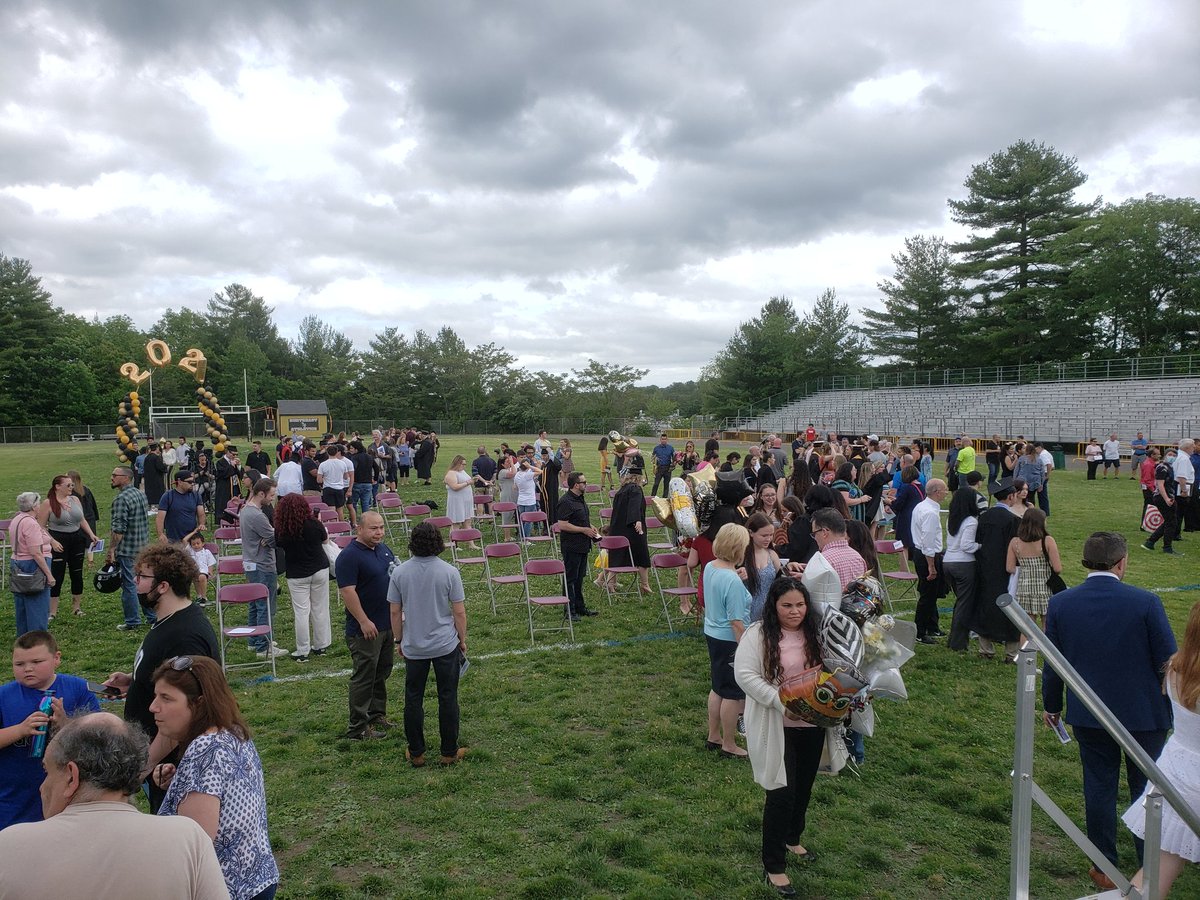 NEMetroTech's tweet photo. First graduation in the books! Congrats to our Dental Assisting, HVAC, Auto Collision &amp; Repair, and Metal Fabrication graduates!
#2021🖤💛🖤💛 https://t.co/MT3iBww1HV