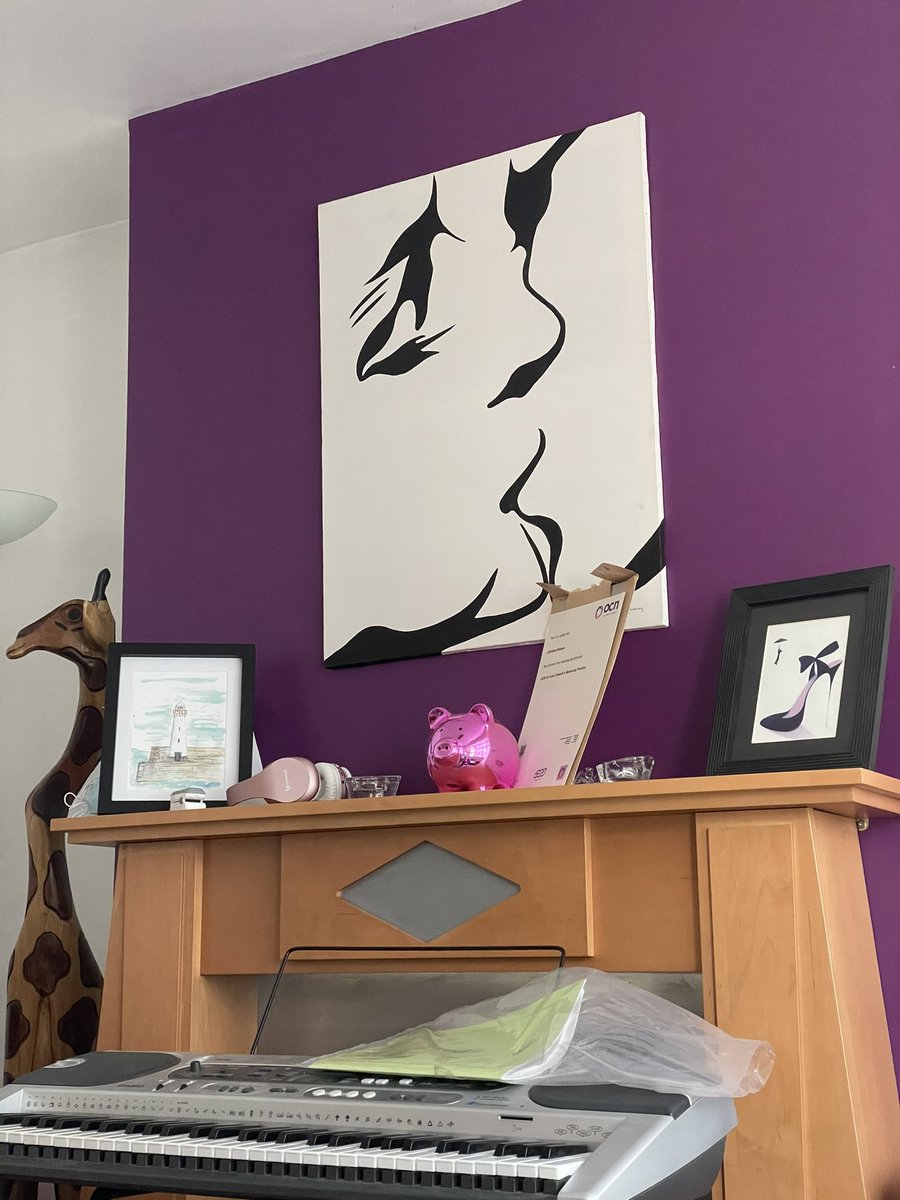 Watsonmydear's tweet image. That’s a new wee qualification up there on the fireplace - certification from the last lockdown learning I managed to complete
Opportunity signposted to a few friends in business too
Arrived in the post today 🙌🏻
Thanks @People1stNI @Economy_NI 

#LockdownLearning 
#GetLearningNI