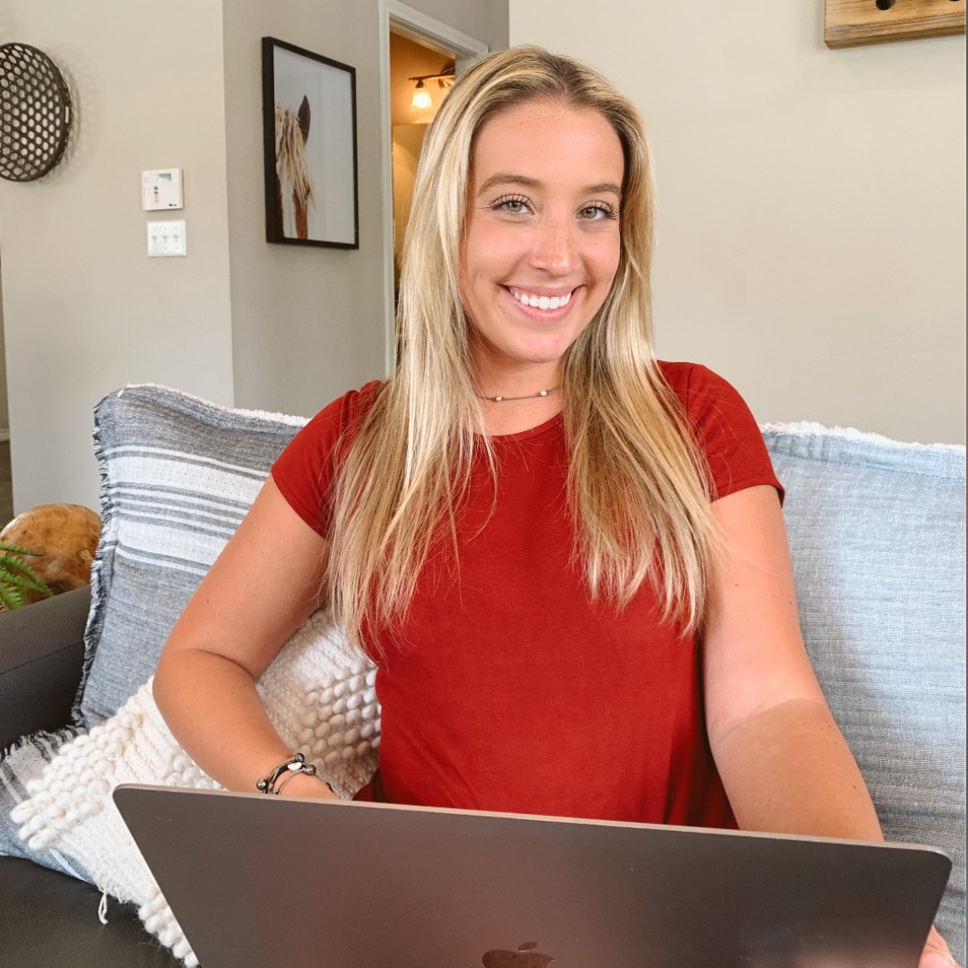 AspenCorpus's tweet photo. Busy getting all of your classes together, we understand! Luckily, signing a lease is simple, fast, and you can even do it from your phone. Don’t stress about where to live as well, check that off your planner today! https://t.co/LWrVdeIImf