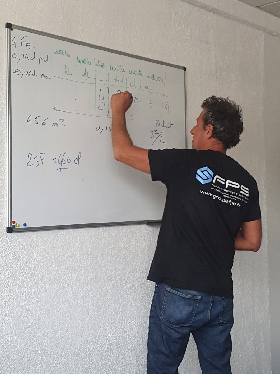 aujourd'hui le groupe #FPS passe qq jours avec nos formateurs pour maîtriser la gestion chantier dans le but de réduire les coûts , améliorer la Qualité de travail des équipes, réduire les déchets,  et ainsi   satisfaire ses clients. #proprete #fep #Hygiene