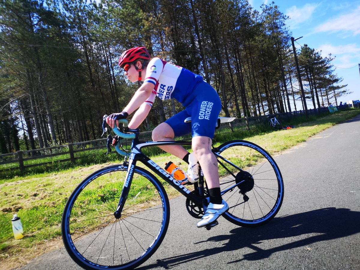 We are back at Pembrey this Sunday 6th June for some more skills, fun and fitness!!! 🚴‍♀️😃🚴‍♂️

10-11:15 - Beginners / Novice Riders

10-12pm - Intermediate / Advanced

Please comment or message directly to book a place, be great to see you there!

Non- members welcome!!!!! 😃😃😃