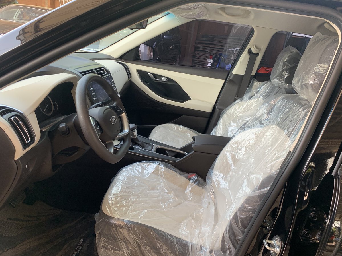 ArewaAuto's tweet image. PLS RETWEET👏👏👏

FOR SALE!!!

HOT DEAL🔥🔥🔥

HYUNDAI CRETA
YEAR:2020

PRICE:❗️❗️❗️
LOCATION: SOKOTO 
CONDITION: BRAND NEW

DUTY✅
DM📩
WHATSAPP📲08032629387
CALL📞08032629387
#arewamotors #referandearn #luxury #luxurylifestyle #luxurycars