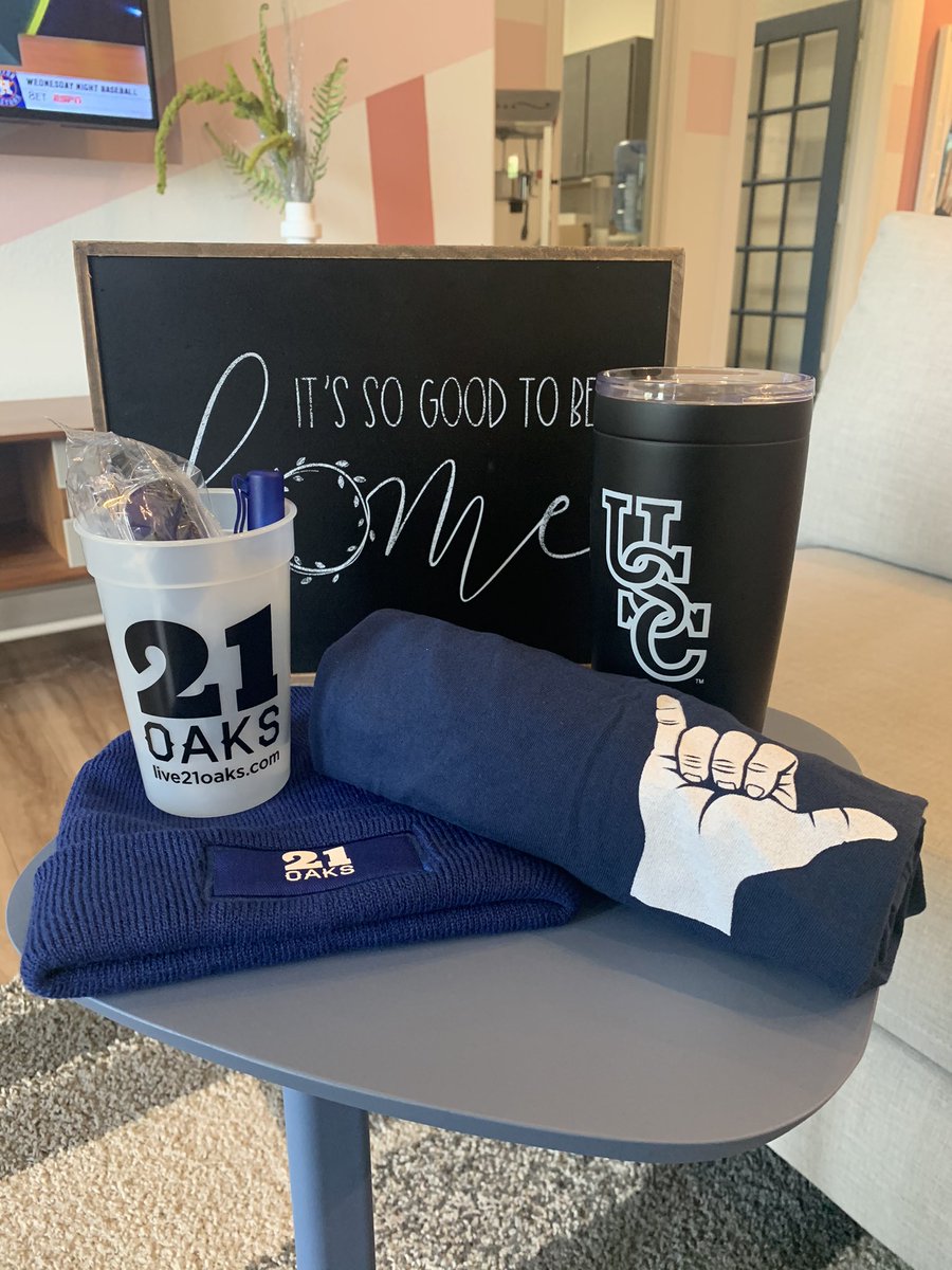 live21oaks's tweet photo. It’s Double Tap Tuesday! Here are the rules!
1. Like this post 💙
2. Comment and tag 3️⃣ friends
3. Share this post on your story!
We will announce the winner tomorrow!
#live21oaks #doubletaptuesday https://t.co/qVuvC6bl8u