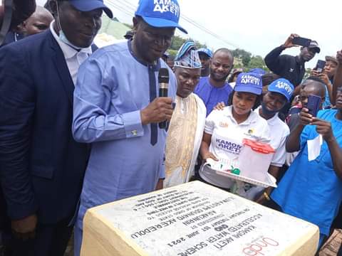 OwoLocal's tweet photo. Am so happy that the commissioning of Kamomi Aketi Accelerated Scheme water project in Owo Local Government happened during my time. https://t.co/ORavDEUVLF