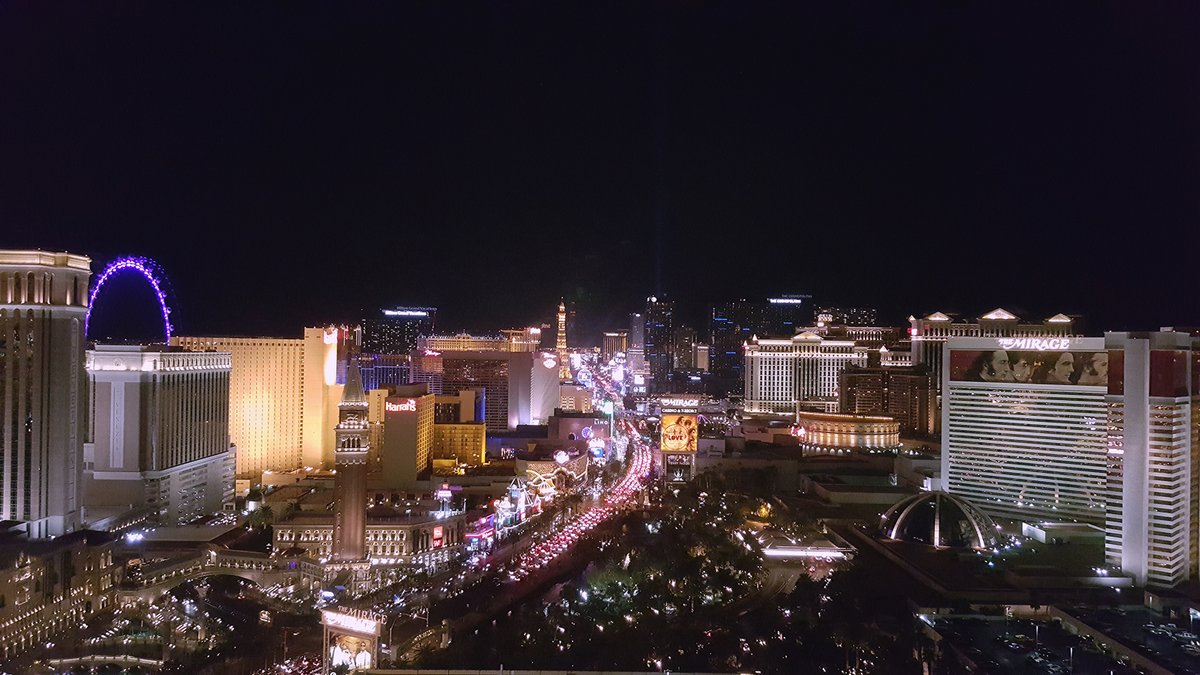 BigHitTickets's tweet photo. How about Vegas this Summer?
Find the best &amp; cheapest Las Vegas hotels &amp; flights at https://t.co/gLrxA3WRKa
https://t.co/62xOgKPtTq
#BigHitBooking #BigHit  #booking #travel #flights #hotels #flight #hotel #cheaphotels #cheapflights #vacation #trip #traveling #lasvegas #vegas #fun https://t.co/eKnGmC4RyB