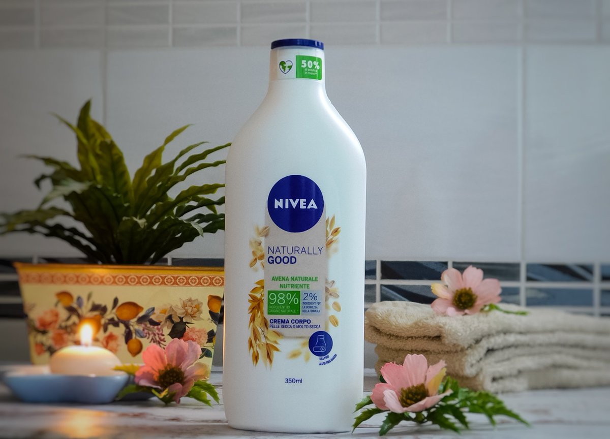 La nuova Crema Corpo di <a href="/niveaitalia/">NIVEA Italia</a> ha uno nuovo pack riciclabile e novità arrotolabile, proprio per non sprecare il prodotto, e per salvaguardare il pianeta, come faccio io quando mi lavo i denti chiudo sempre il rubinetto per non sprecare acqua.
#naturallygoodpeoplechallenge