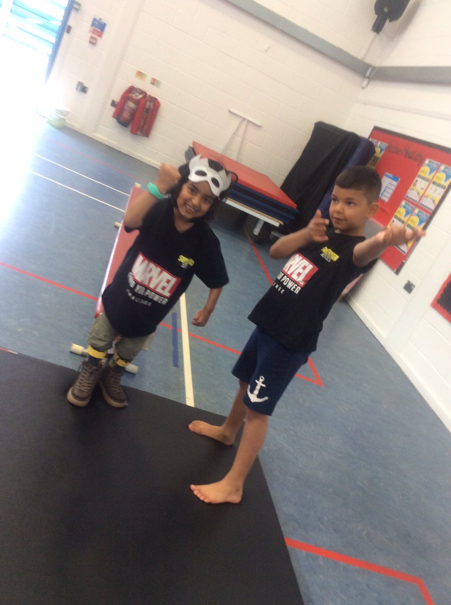 SportAtClifton's tweet photo. Amazing @SuperheroTri day @CliftonPrim today during half term! Thanks pupils staff and @premier_active @PositivePE_ and @craddock_andy for a great experience. 250kms racked up just 4 hours for @brionymaybakes team! @SprintingSophia @SportBirmingham @ActiveSch_Hero #findyourpower https://t.co/vfI2Qdvg9T