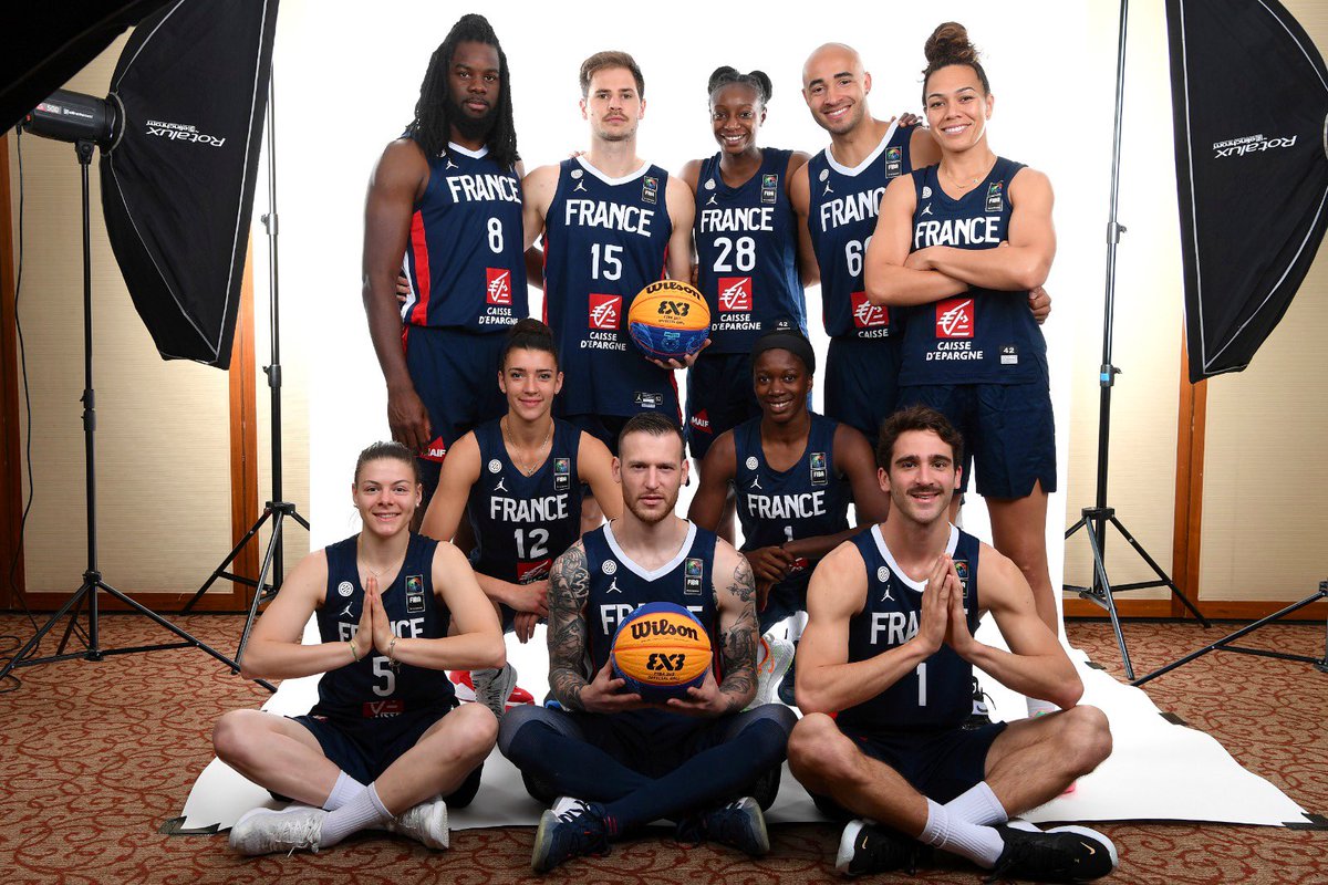 marie_mane's tweet photo. TOKYO 2021 ✈️🇯🇵🔥😍 
Congrats to my squad, you are amazing!! 🙌🏾
The best is yet to come!! 🤩🙏🏾
MERCI À TOUS!! ON EST ENSEMBLE!! 🇫🇷🤝
#JustTheBeginning https://t.co/9gA6HelItC