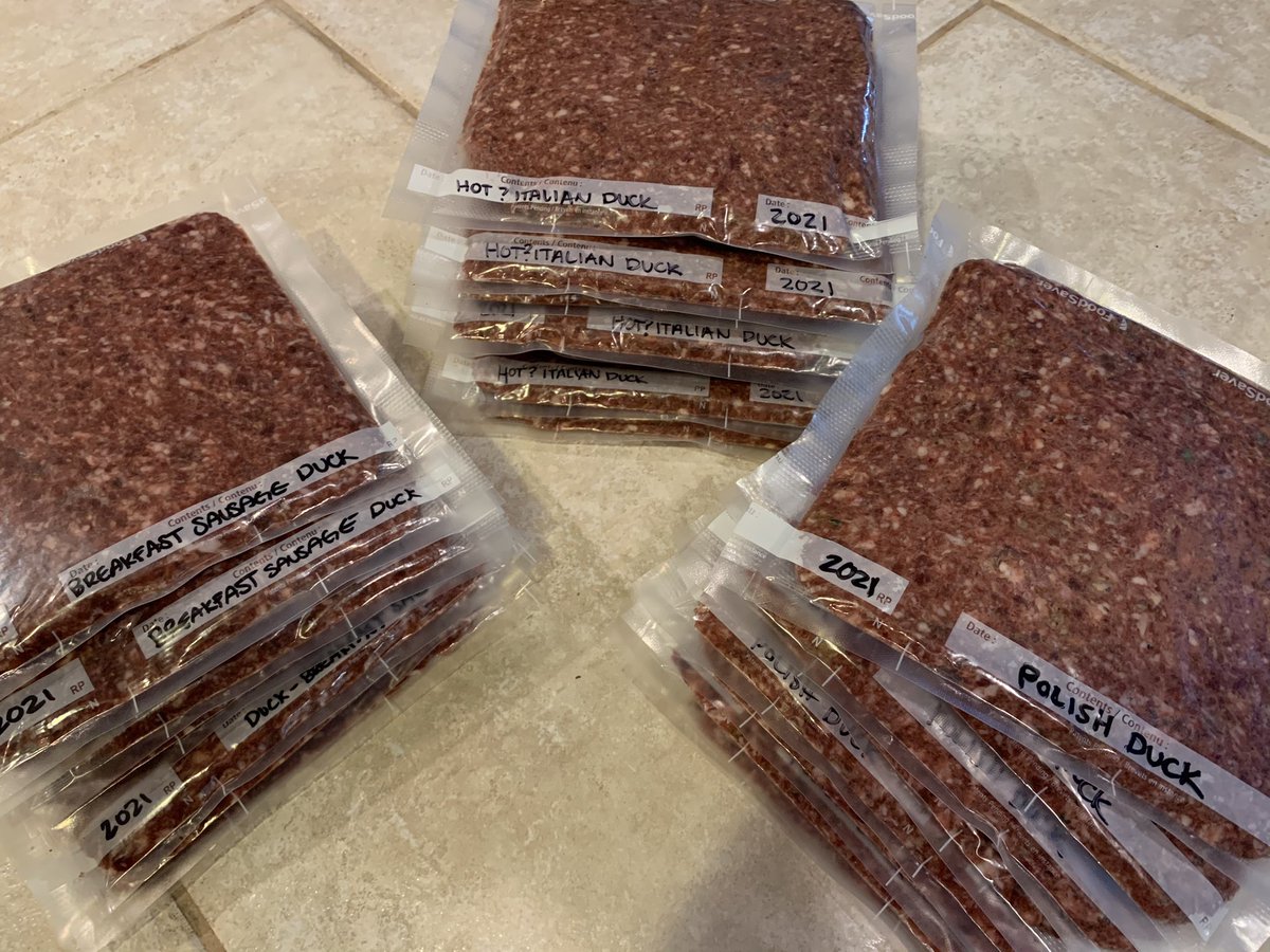 LukeMat91's tweet image. Successful Memorial Weekend project.  Duck and goose sausage. 
#duck #sausage #duckhunting