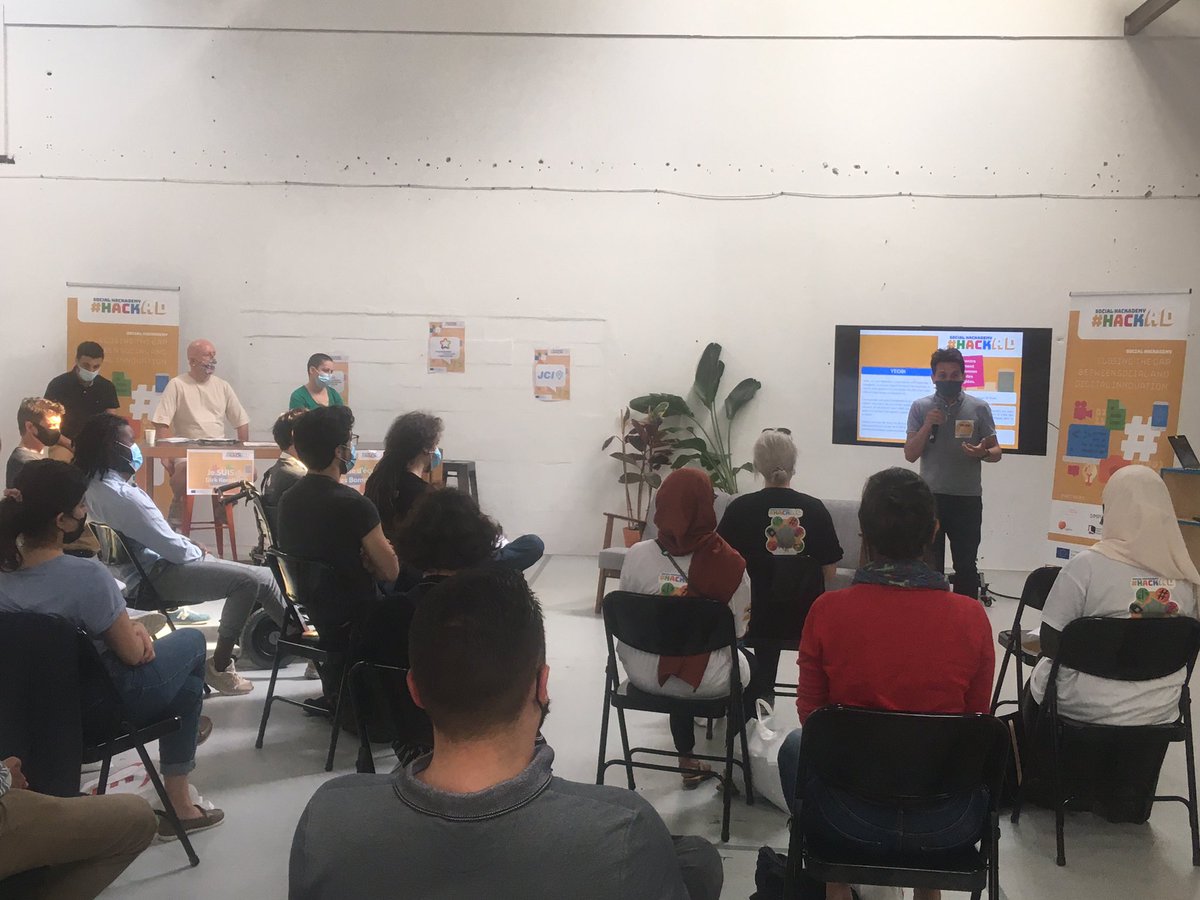 marie_frignani's tweet photo. Joie d’accueillir un Social Hackathon pour relever les défis des collectifs coopératives et assos @Yeobi_Fr @NousToutes34 @illusionmacadam &amp; @CaminAktion ! Ça se passe à @tropismeMtp #socialhackademy https://t.co/Tk2llyktF2