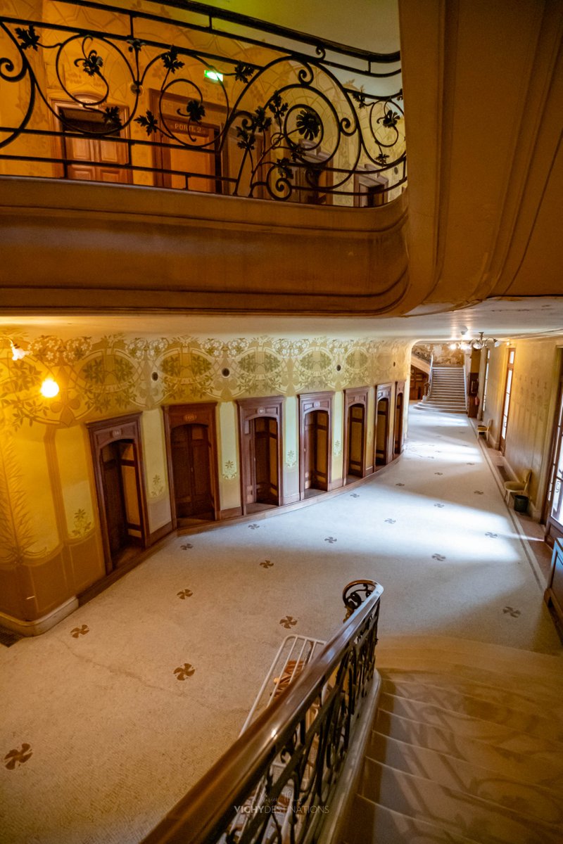 𝗘𝘀𝗰𝗮𝗽𝗲 𝗚𝗮𝗺𝗲 𝗱𝗲 𝗹'𝗢𝗽𝗲́𝗿𝗮 𝗱𝗲 𝗩𝗶𝗰𝗵𝘆 : "𝗟𝗲 𝗠𝗮𝗶̂𝘁𝗿𝗲 𝗖𝗵𝗮𝗻𝘁𝗲𝘂𝗿"
Dès le 19 juin et pendant tout l'été découvrez notre nouvel Escape Game grandeur nature qui se déroulera dans toute l’enceinte de l'<a href="/OperaDeVichy/">Opéra de Vichy</a> !
boutique.vichymonamour.fr/visit/escape-g…