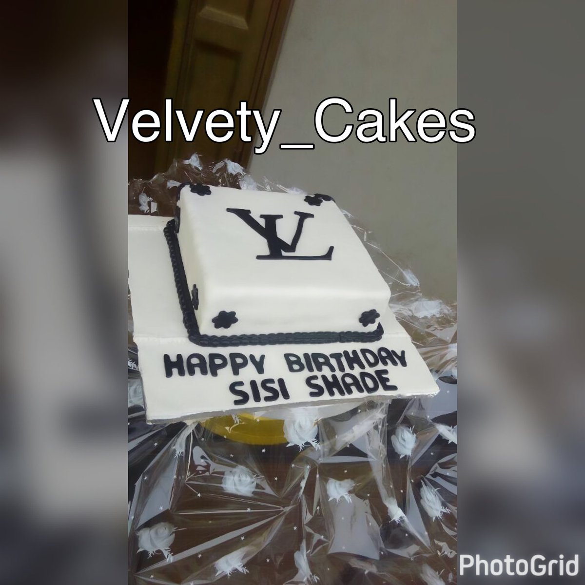 Olakannmi's tweet photo. My beautiful June celebration VELVETYCAKESANDFOODMATTERS is here to make you have a memorable day with our top notch goodies. Please my lovely Twitter people help me retweet 🙏🙏🙏. https://t.co/geCSodTho2