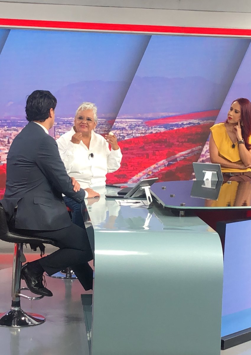 _EstherQuintana's tweet photo. Cuando eres un buen ciudadano, te interesa lo que sucede a tu alrededor. Pero cuando la gente piensa que todos los problemas los resolverá el gobierno, entonces se se reduce el activismo ciudadano. @danylescieur https://t.co/oY26TfXN5K