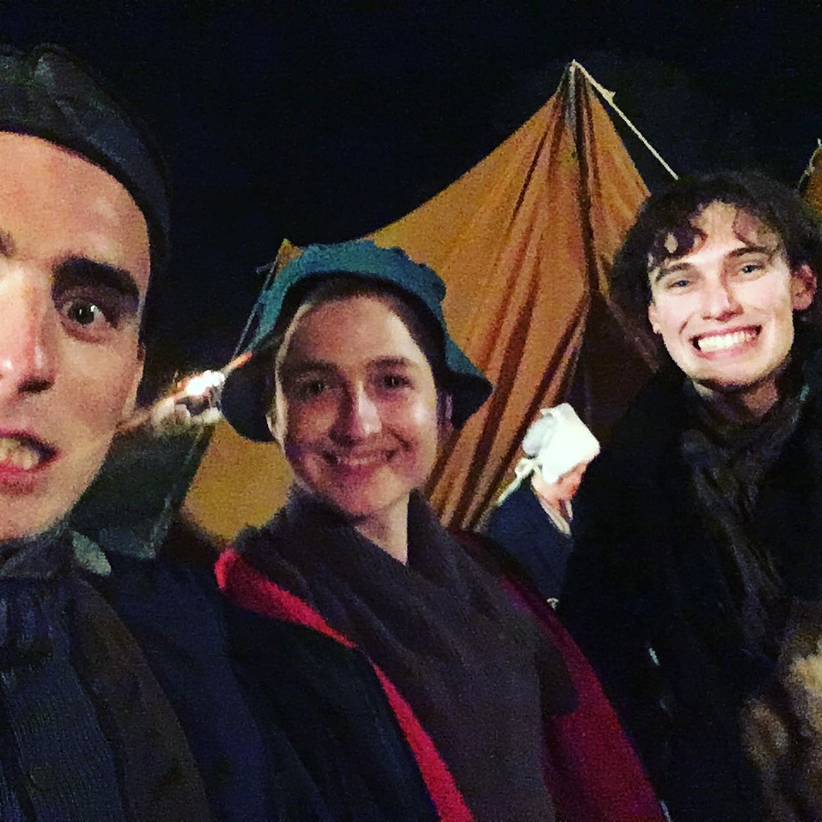 Happy #WorldOutlanderDay! Here’s a few of my favourite behind the scenes shots from S5. Big love to everyone in the <a href="/Outlander_STARZ/">Outlander Universe</a> clan ⚔️