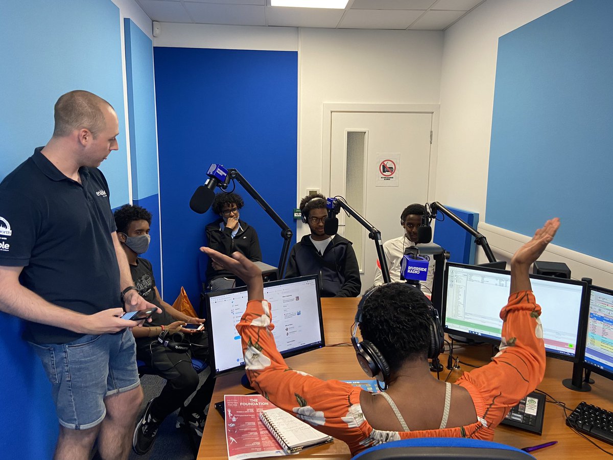 Special RADIO SHOW right now for half term on RiversideRadio.com with @thefoundationlbt on the Doddington Estate in #Battersea! 

<a href="/FayonTV/">Fayon Dixon</a> is joined by Jake from The Foundation and 4 young people who live on the estate to chat about activities this half term.