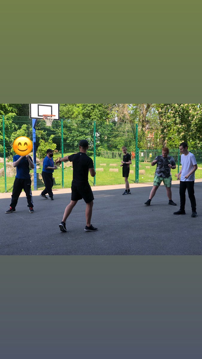 YoucanYouth's tweet photo. Great boxercise session with Danny @maverickstarstrust to kick of half term! โ๏ธ๐ฅ #youcancommunityclub #salford #disabilityyouthclub #disabilityinclusion #disabilitysport #disabilityboxing #boxing @salfordcvs @salfordyouth1 https://t.co/INQSIPVyJN